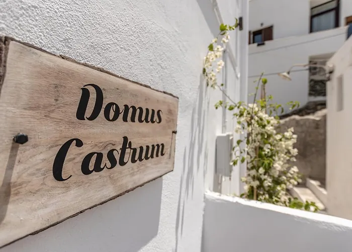 Daire Domus Castrum Naxos City