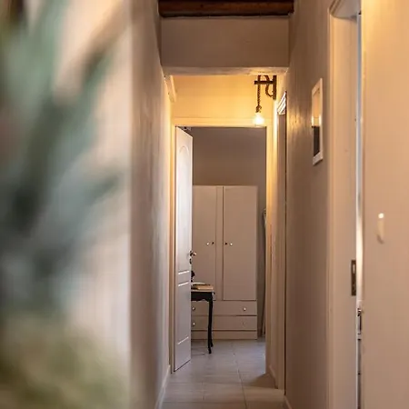 Domus Castrum Naxos City