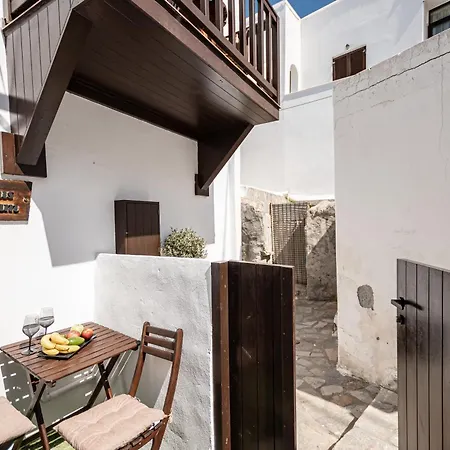 Domus Castrum Апартаменты Naxos City